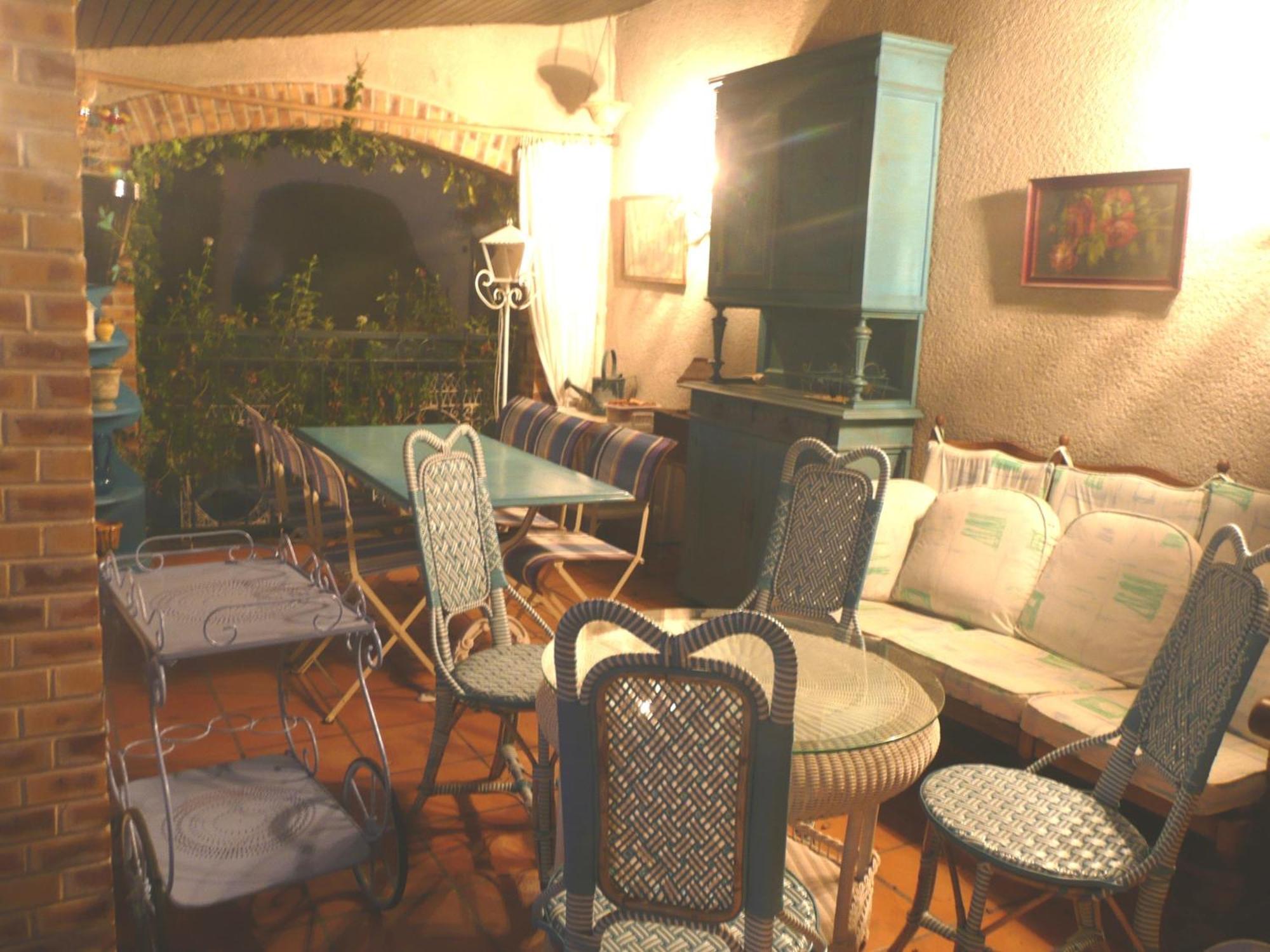 Au Fond De La Cour Bed & Breakfast Veyre-Monton Exterior photo